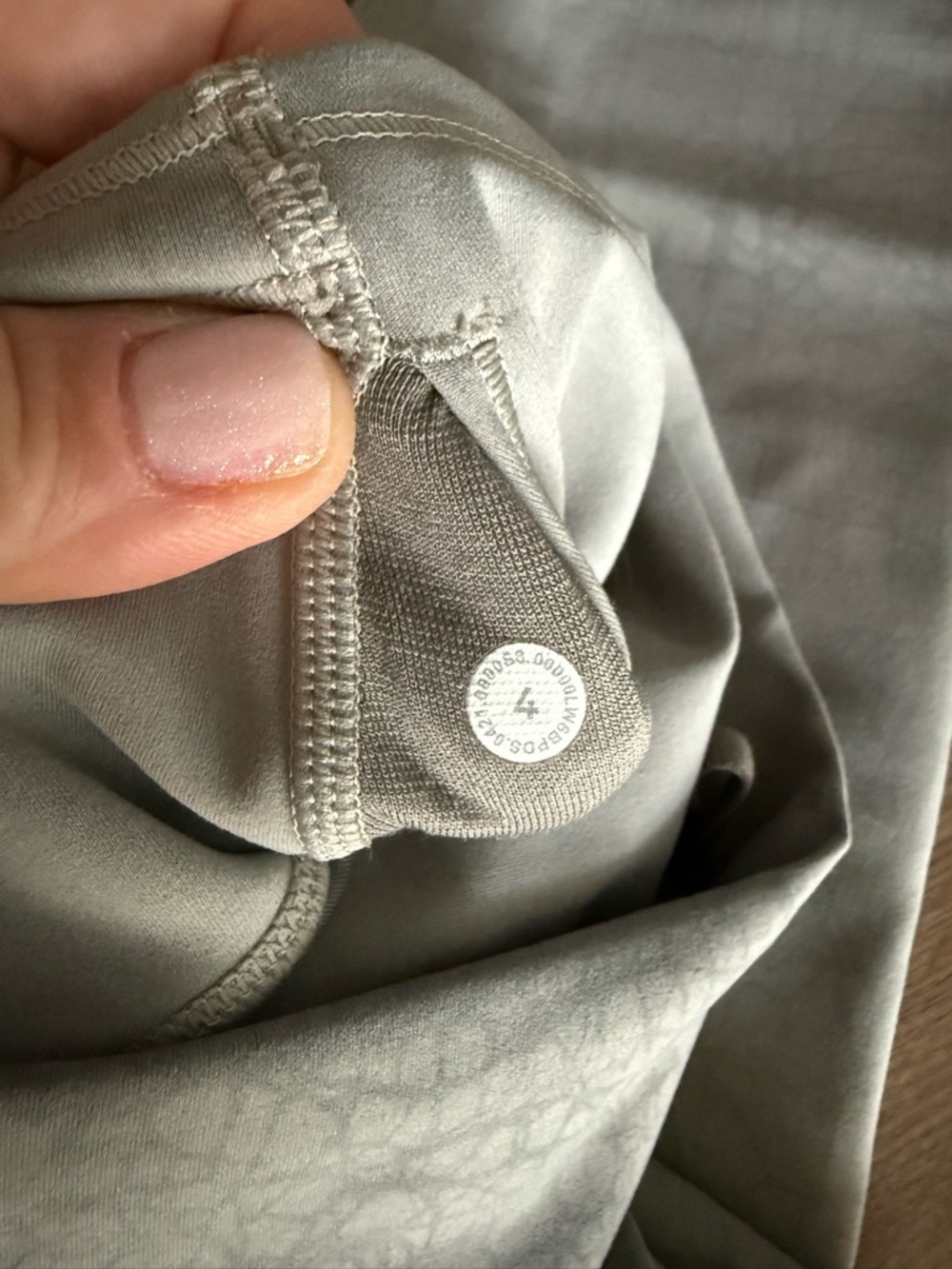 Lululemon Leggings High Rise Yoga Pants • Women’s size 4 - Picture 3 of 6